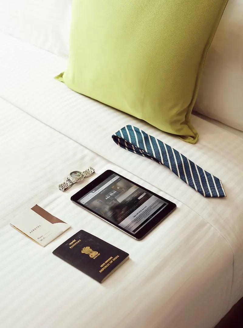 Capsule hotel Aerotel Abu Dhabi Terminal 3 Arrival Transit